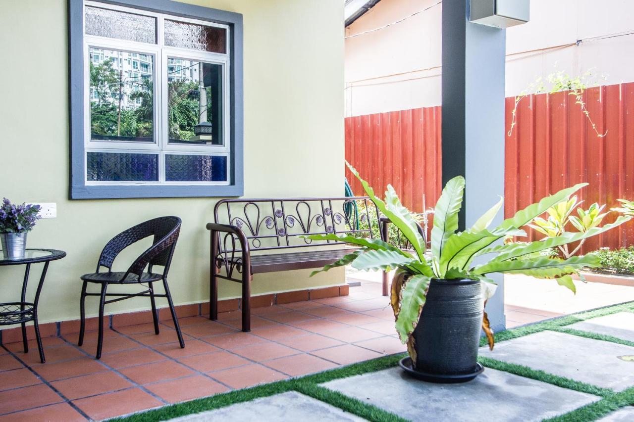Explore 5Br Gardenhouse Retreats バターワース エクステリア 写真