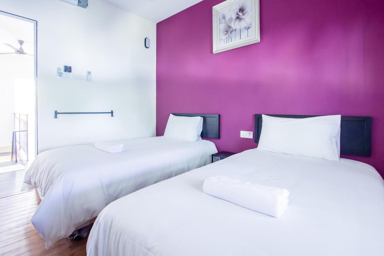 Explore 5Br Gardenhouse Retreats バターワース エクステリア 写真