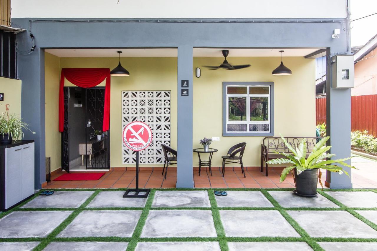 Explore 5Br Gardenhouse Retreats バターワース エクステリア 写真